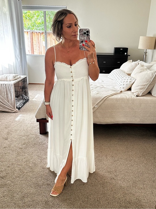 Vici Dresses & Skirts - | vici • white flowy button down maxi dress • large |